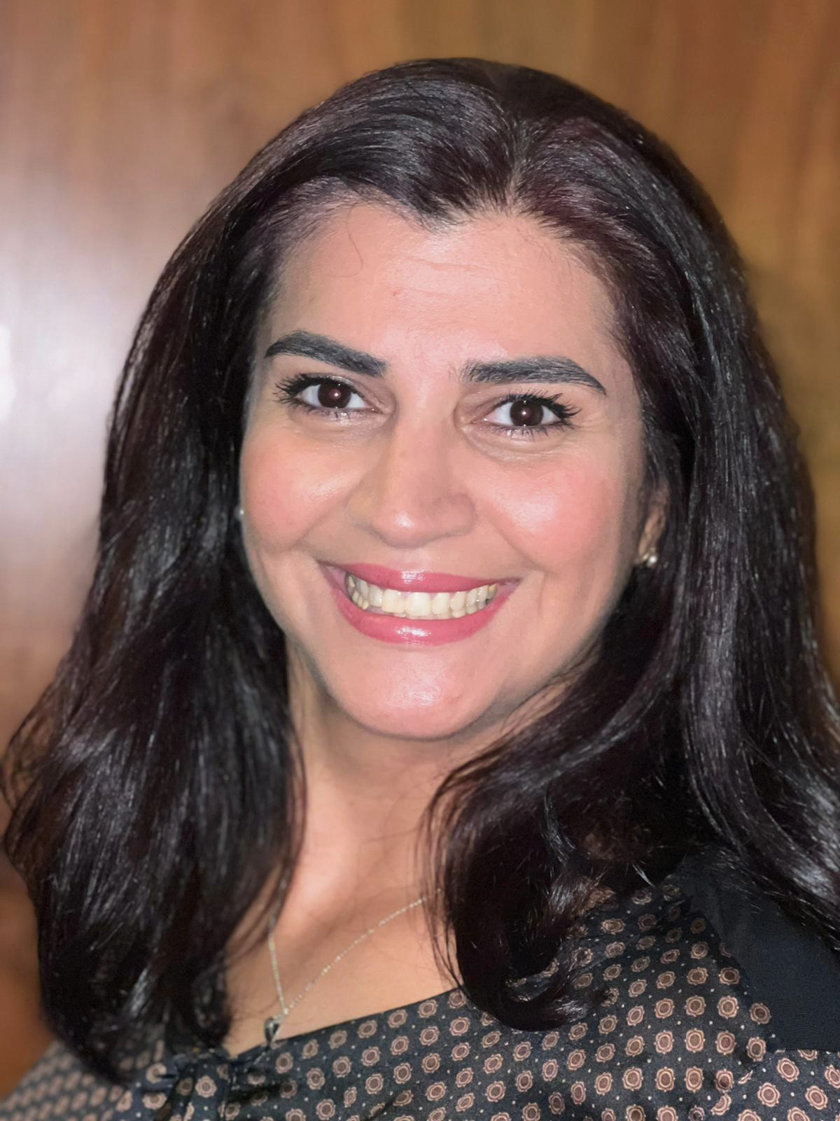 Shadi Erfanian, Inhaberin